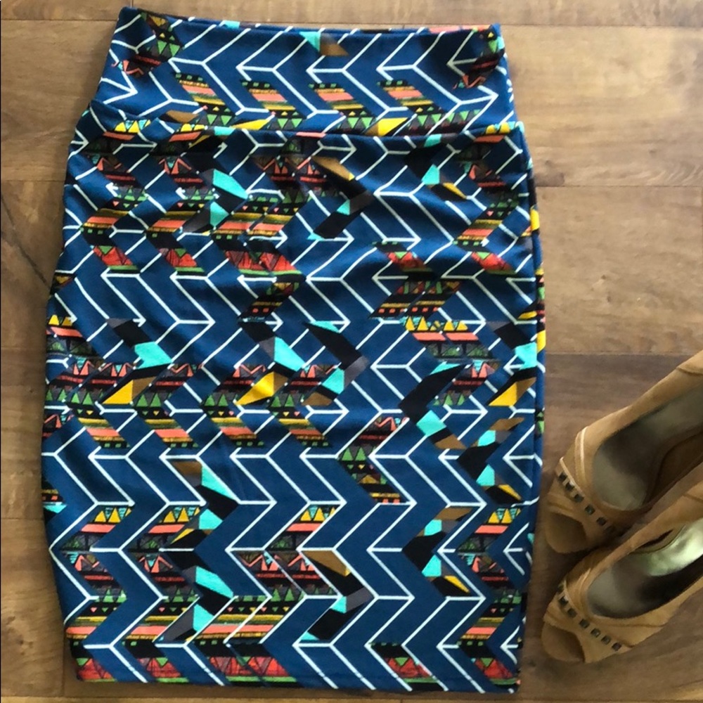 LuLaRoe Cassie skirt